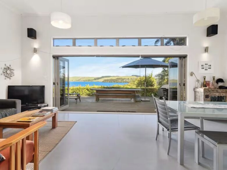 Peaceful Bush Retreat with Water Views - Rotorua, New Zealand