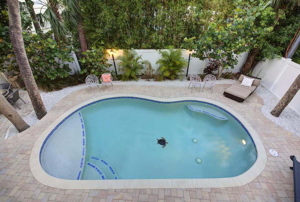 Sophisticated Siesta Key Retreat with Resort Pool - Sarasota, Florida