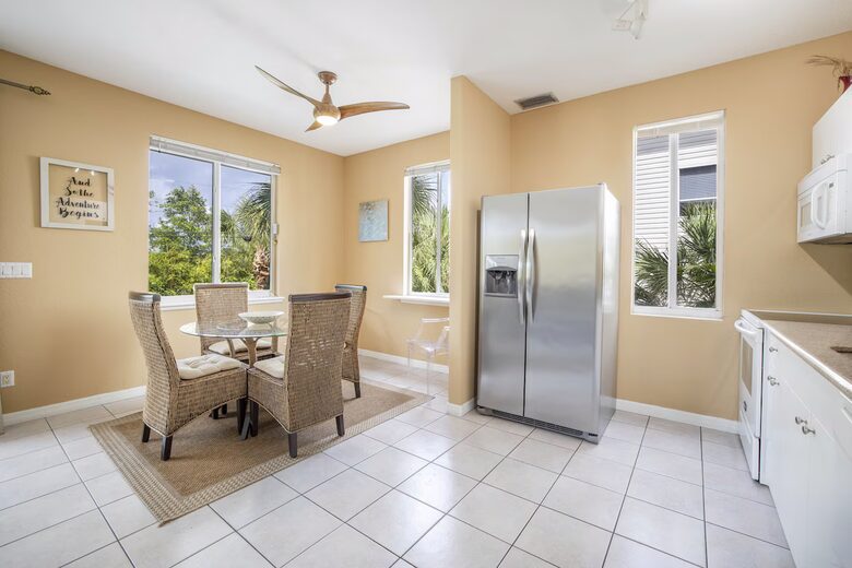 Sophisticated Siesta Key Retreat with Resort Pool - Sarasota, Florida