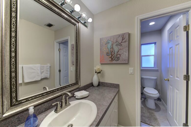 Sophisticated Siesta Key Retreat with Resort Pool - Sarasota, Florida