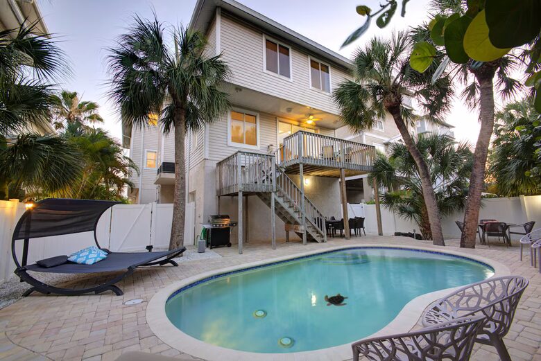 Sophisticated Siesta Key Retreat with Resort Pool - Sarasota, Florida