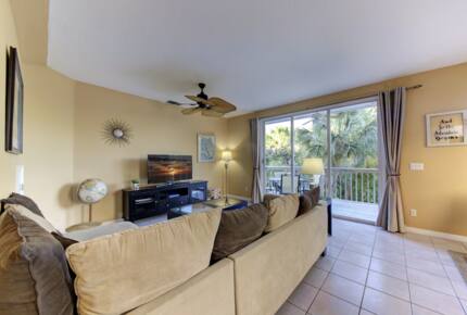 Sophisticated Siesta Key Retreat with Resort Pool - Sarasota, Florida