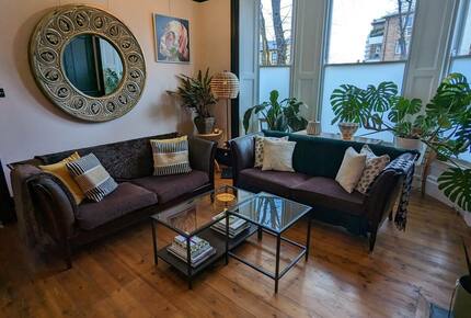 Elegant Victorian Home with Rooftop Terrace in Prime London - London, United Kingdom