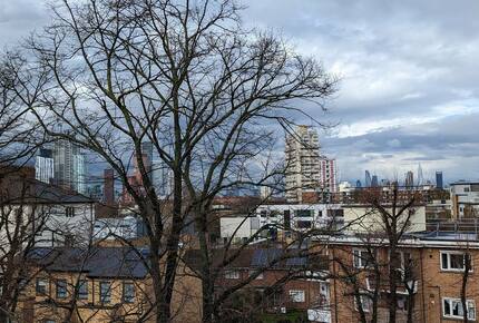 Elegant Victorian Home with Rooftop Terrace in Prime London - London, United Kingdom