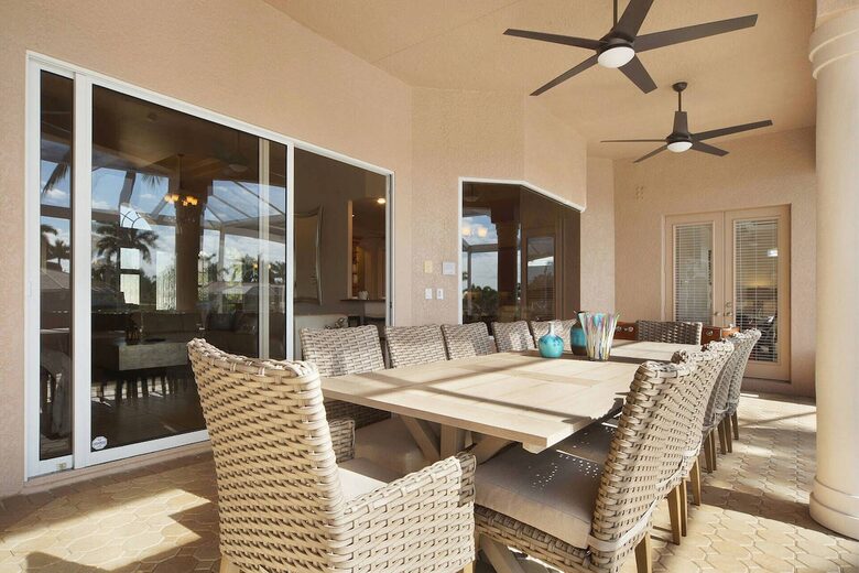Elegant Canalfront Escape in Cape Coral - Cape Coral, Florida