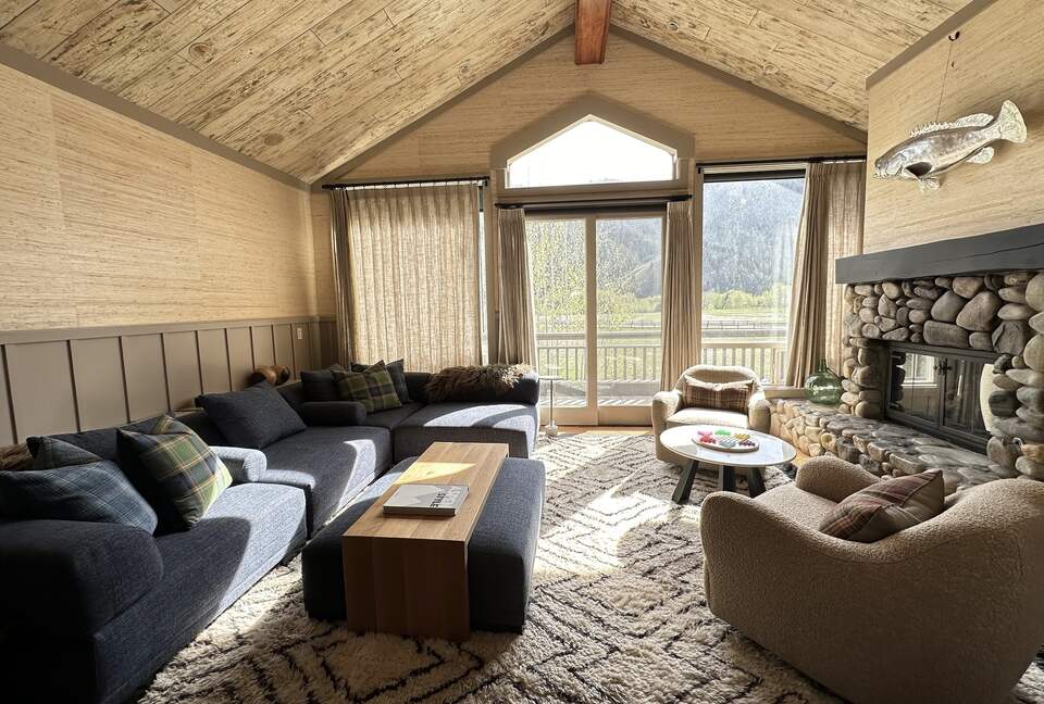 Living Room with views of Baldy