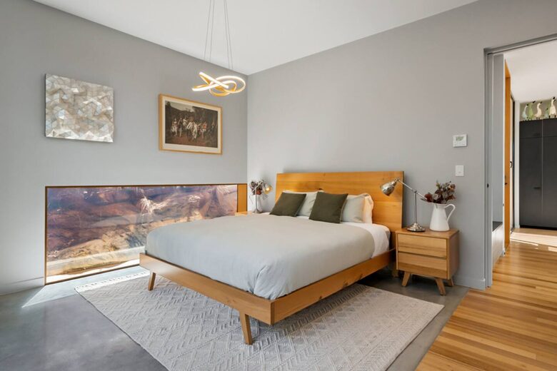 Sophisticated Cliffside Retreat with Panoramic Hobart Views - Hobart, Australia