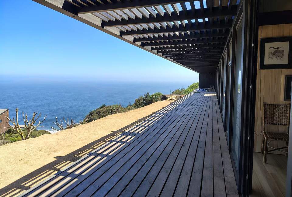 Harmonious Triangle House with Ocean Views in Matanzas - Navidad, Chile