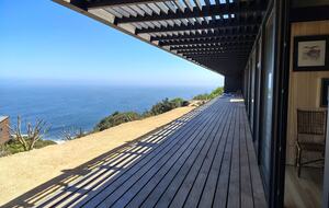 Harmonious Triangle House with Ocean Views in Matanzas - Navidad, Chile