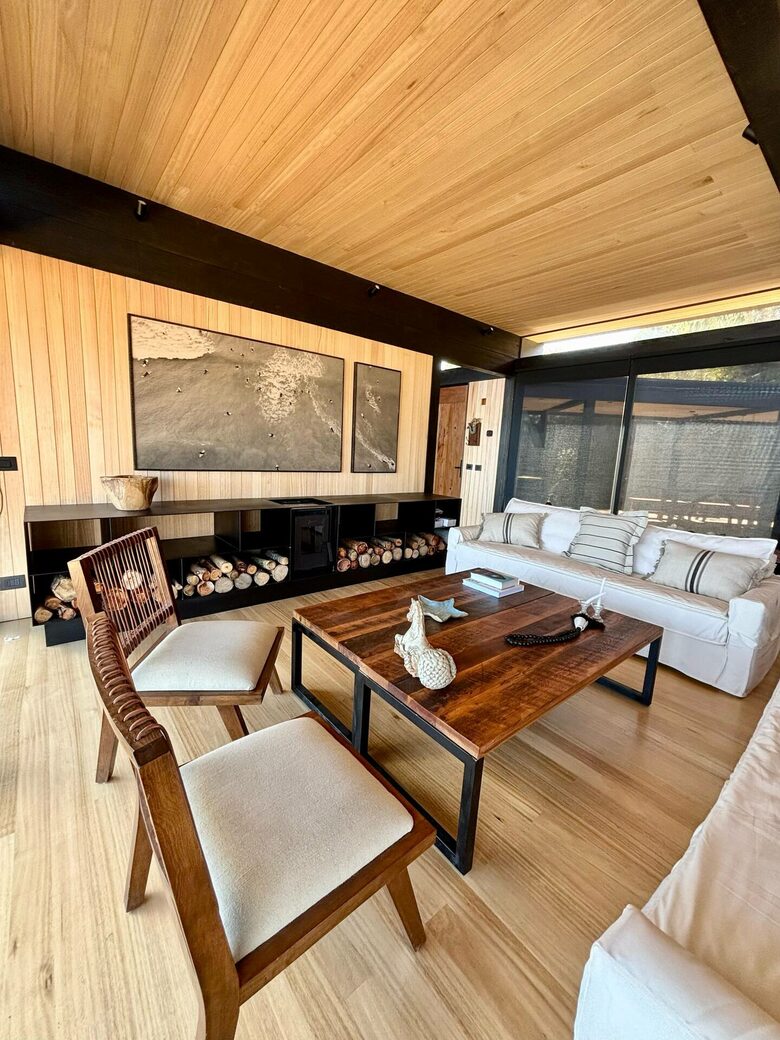 Harmonious Triangle House with Ocean Views in Matanzas - Navidad, Chile