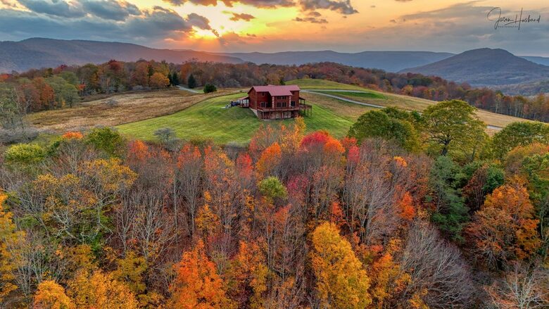 Cozy Cabin Retreat Near Snowshoe Mountain - Slatyfork, West Virginia