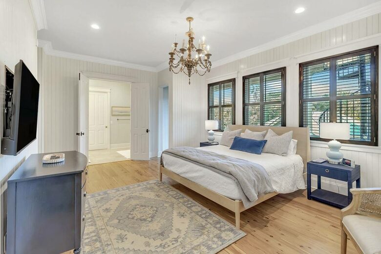 Aprés Sea! Private Resort Living Steps from the Shore - Isle of Palms, South Carolina