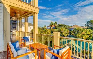 Aprés Sea! Private Resort Living Steps from the Shore - Isle of Palms, South Carolina