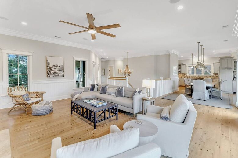 Aprés Sea! Private Resort Living Steps from the Shore - Isle of Palms, South Carolina
