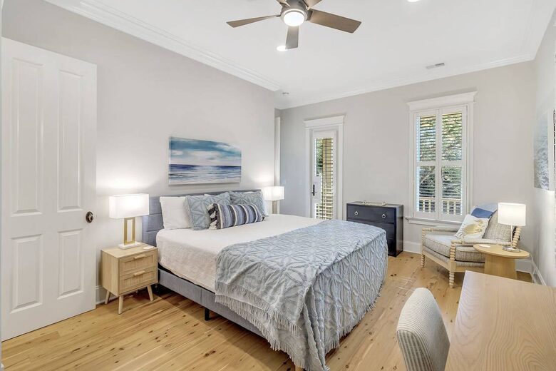 Aprés Sea! Private Resort Living Steps from the Shore - Isle of Palms, South Carolina