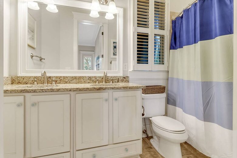 Aprés Sea! Private Resort Living Steps from the Shore - Isle of Palms, South Carolina
