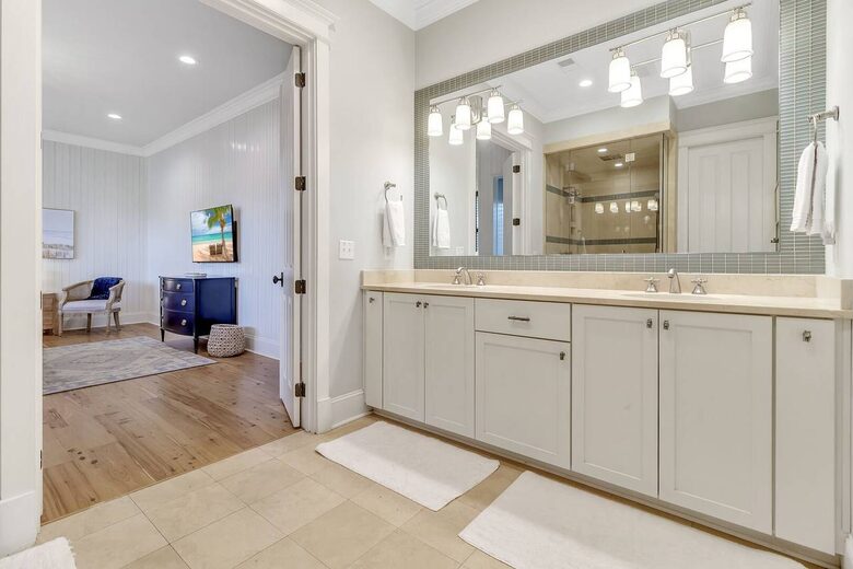 Aprés Sea! Private Resort Living Steps from the Shore - Isle of Palms, South Carolina