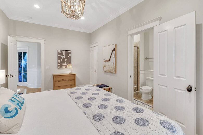 Aprés Sea! Private Resort Living Steps from the Shore - Isle of Palms, South Carolina