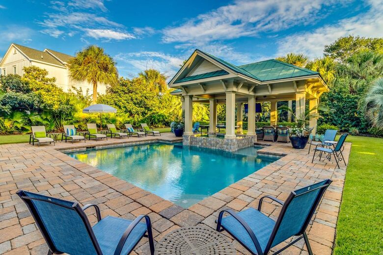 Aprés Sea! Private Resort Living Steps from the Shore - Isle of Palms, South Carolina