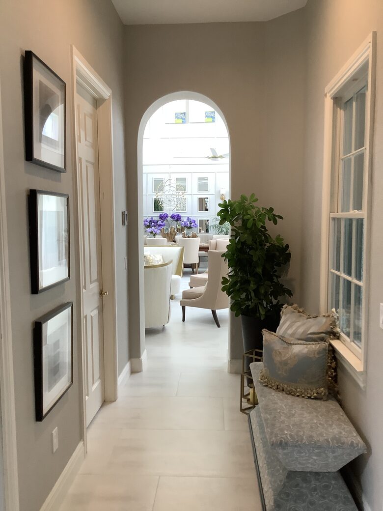 Elegant Estate with Private Dock & Golf Access in Naples - Naples, Florida
