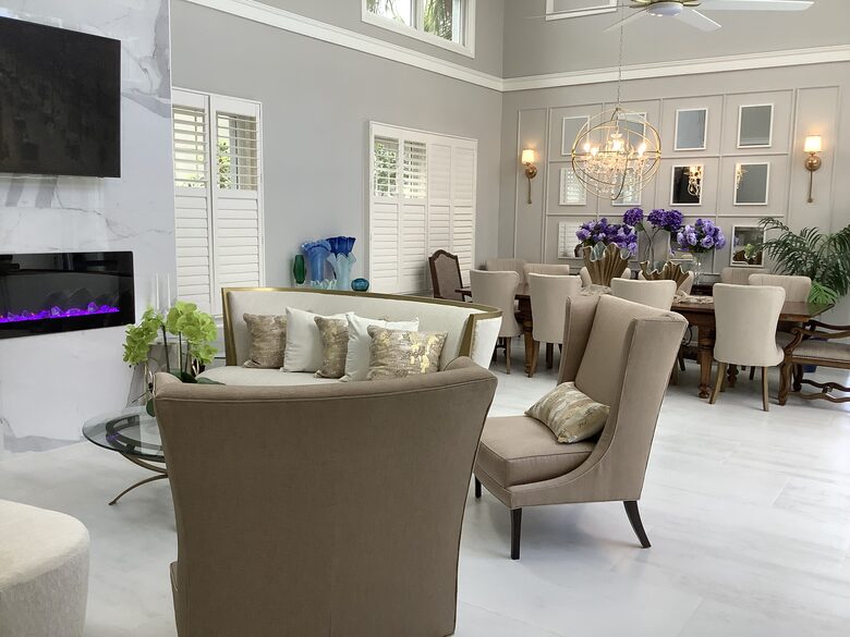 Elegant Estate with Private Dock & Golf Access in Naples - Naples, Florida