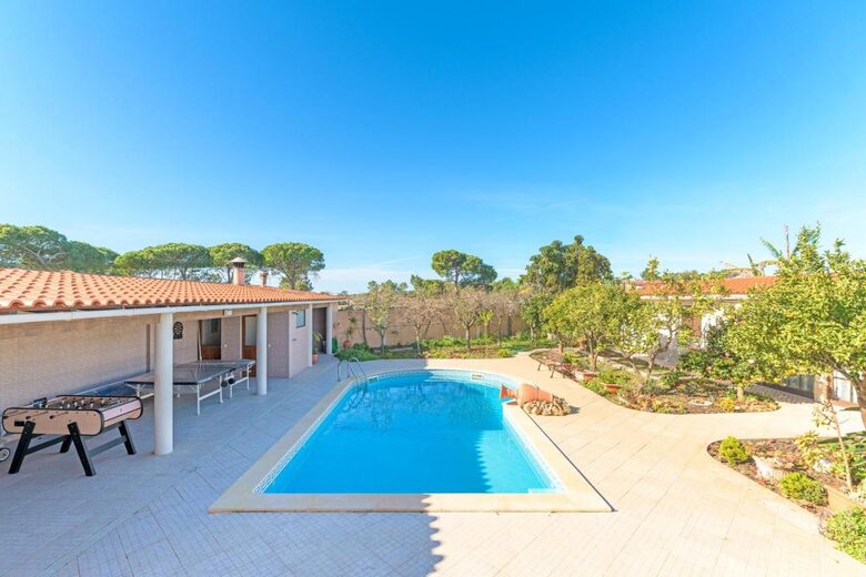 Family Villa with Private Pool Near Santo André Lagoon - Brescos, Santo André, Portugal
