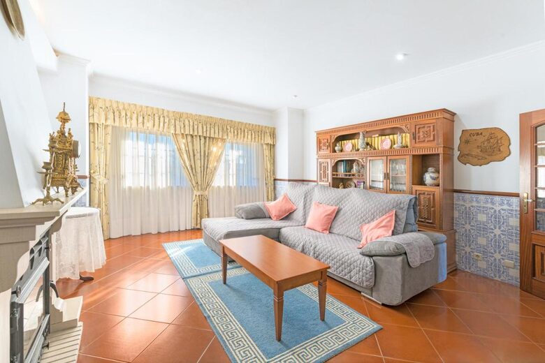 Family Villa with Private Pool Near Santo André Lagoon - Brescos, Santo André, Portugal