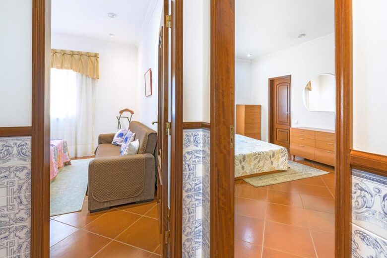 Family Villa with Private Pool Near Santo André Lagoon - Brescos, Santo André, Portugal