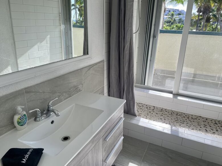Elegant Coastal Living with Resort-Style Amenities - St Thomas, Virgin Islands, U.S.