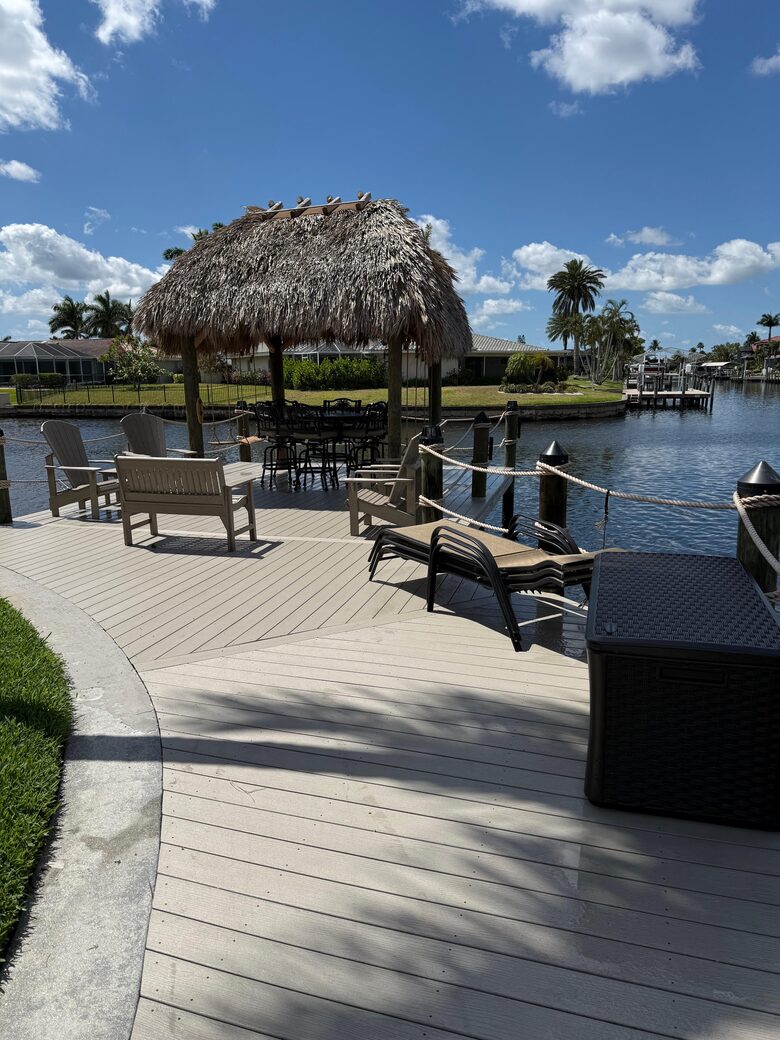 Elegant Canalfront Escape in Cape Coral - Cape Coral, Florida