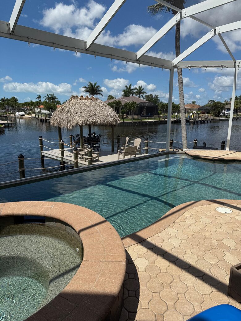 Elegant Canalfront Escape in Cape Coral - Cape Coral, Florida