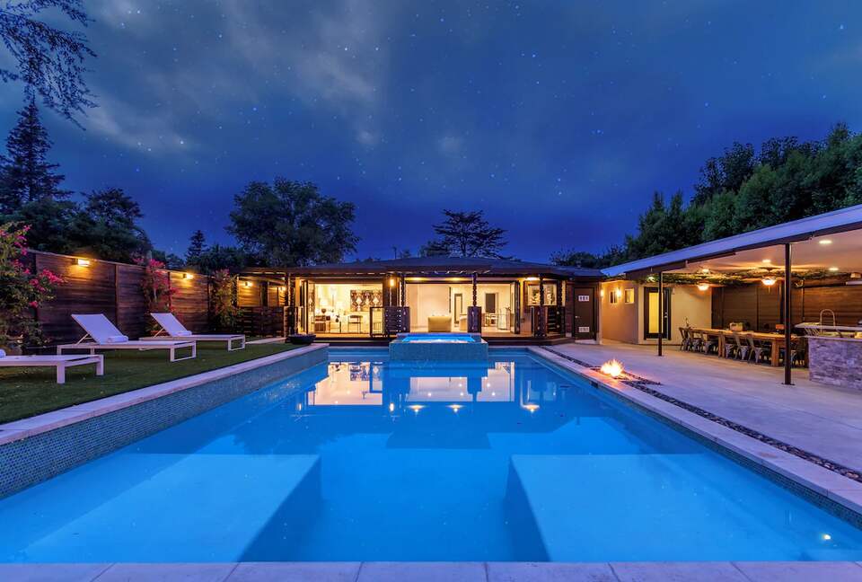 Ultimate Modern Marvelous | Resort-Style Experience - Valley Village, California