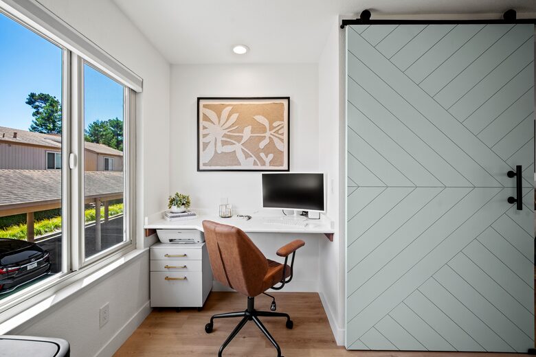 Modern Coastal Escape In Monterey Near Carmel - Monterey, California