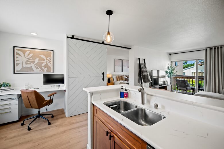 Modern Coastal Escape In Monterey Near Carmel - Monterey, California