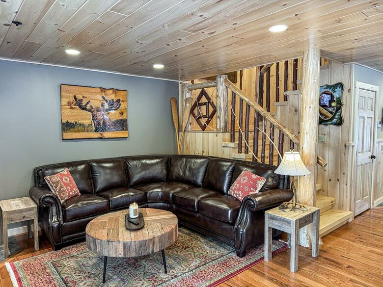 Elegant Escape in the Heart of the Adirondacks - Inlet, New York