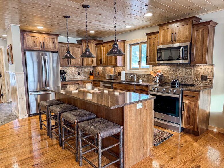 Elegant Escape in the Heart of the Adirondacks - Inlet, New York
