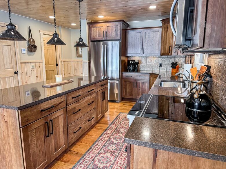 Elegant Escape in the Heart of the Adirondacks - Inlet, New York