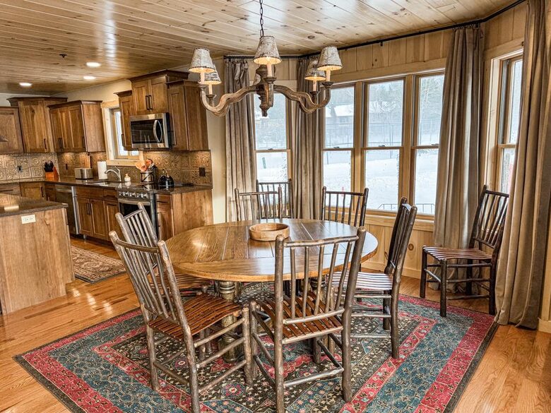 Elegant Escape in the Heart of the Adirondacks - Inlet, New York