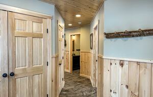 Elegant Escape in the Heart of the Adirondacks - Inlet, New York