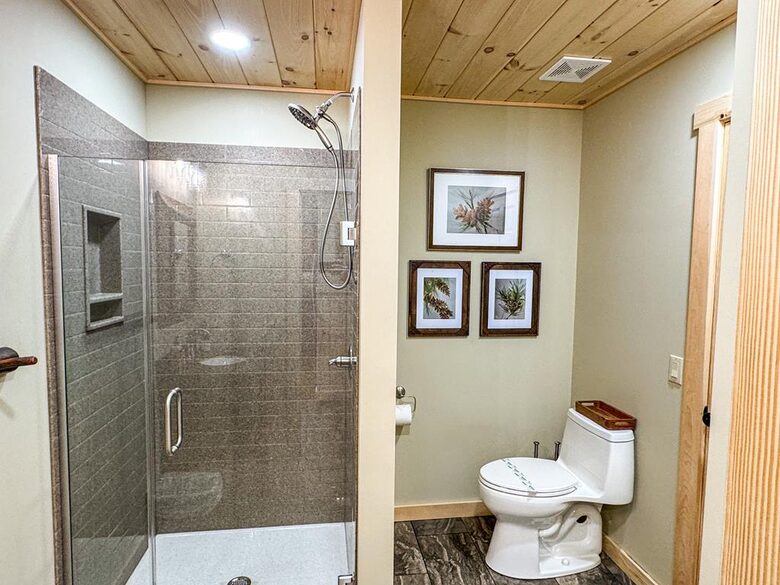 Elegant Escape in the Heart of the Adirondacks - Inlet, New York