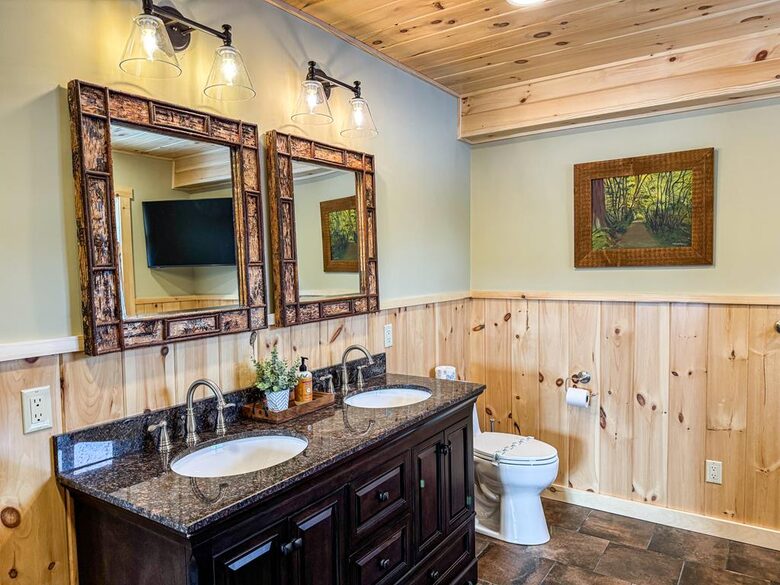 Elegant Escape in the Heart of the Adirondacks - Inlet, New York