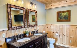 Elegant Escape in the Heart of the Adirondacks - Inlet, New York