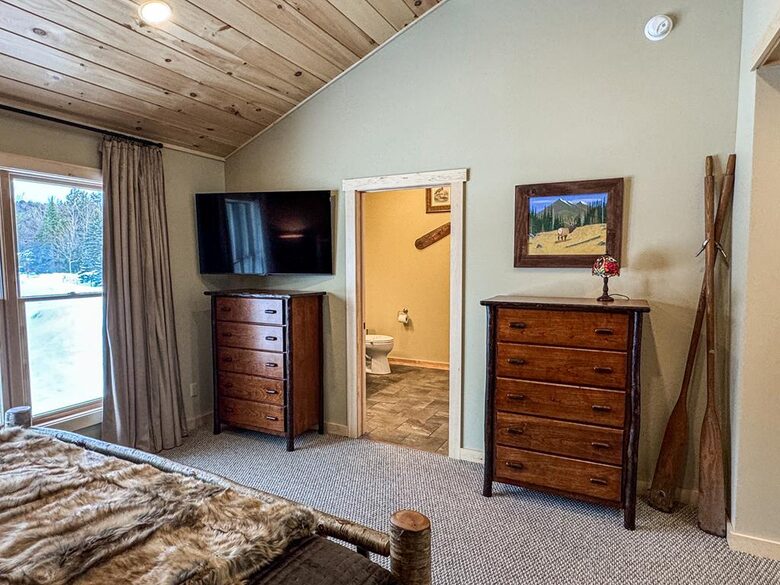 Elegant Escape in the Heart of the Adirondacks - Inlet, New York