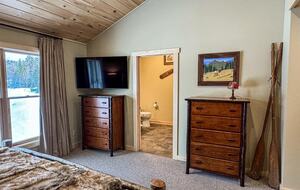 Elegant Escape in the Heart of the Adirondacks - Inlet, New York