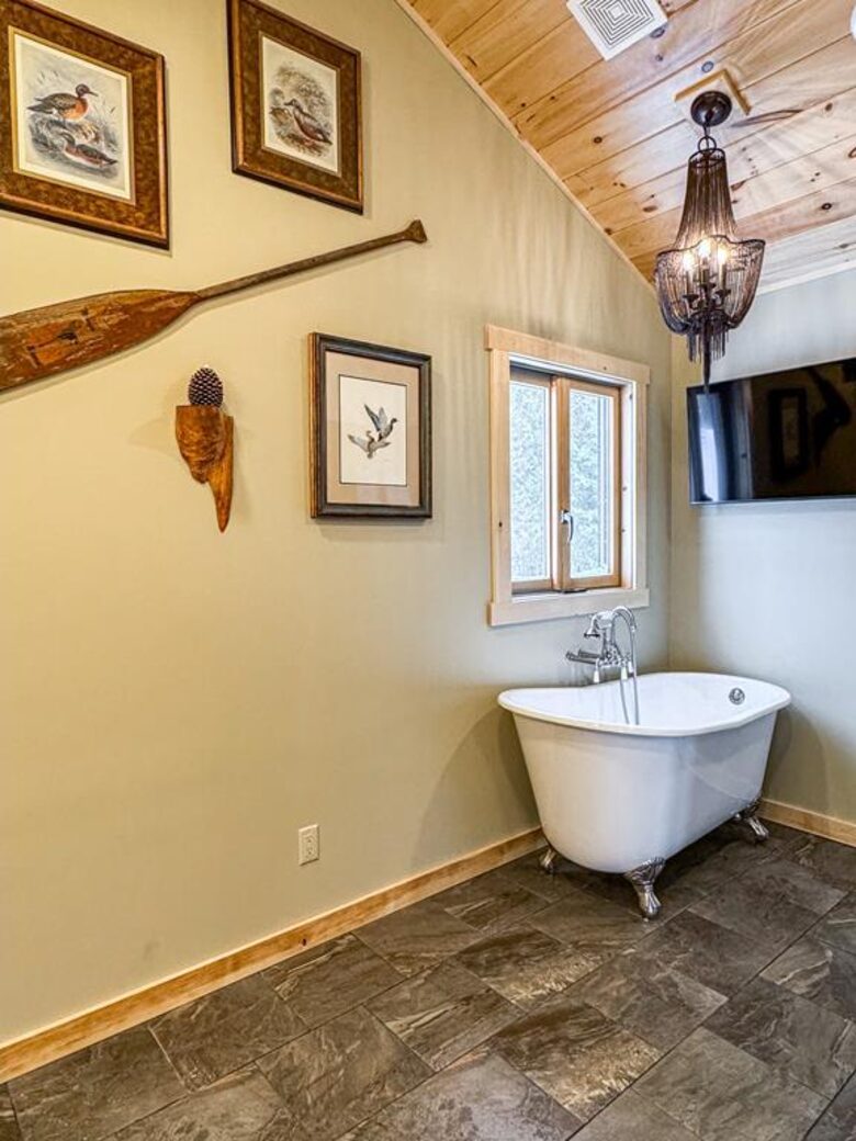 Elegant Escape in the Heart of the Adirondacks - Inlet, New York