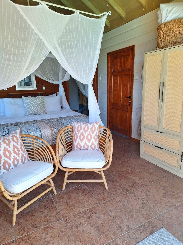 Clifftop Escape with Ocean Views and Private Pool - Vieux Fort, Saint Lucia