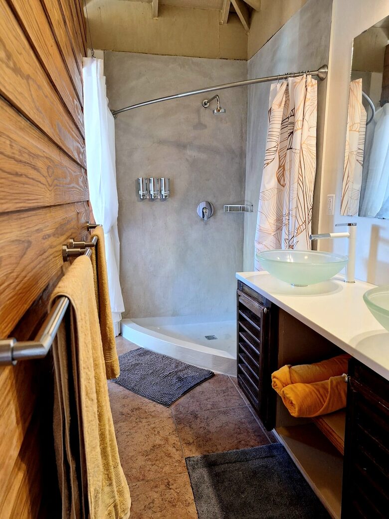 Clifftop Escape with Ocean Views and Private Pool - Vieux Fort, Saint Lucia