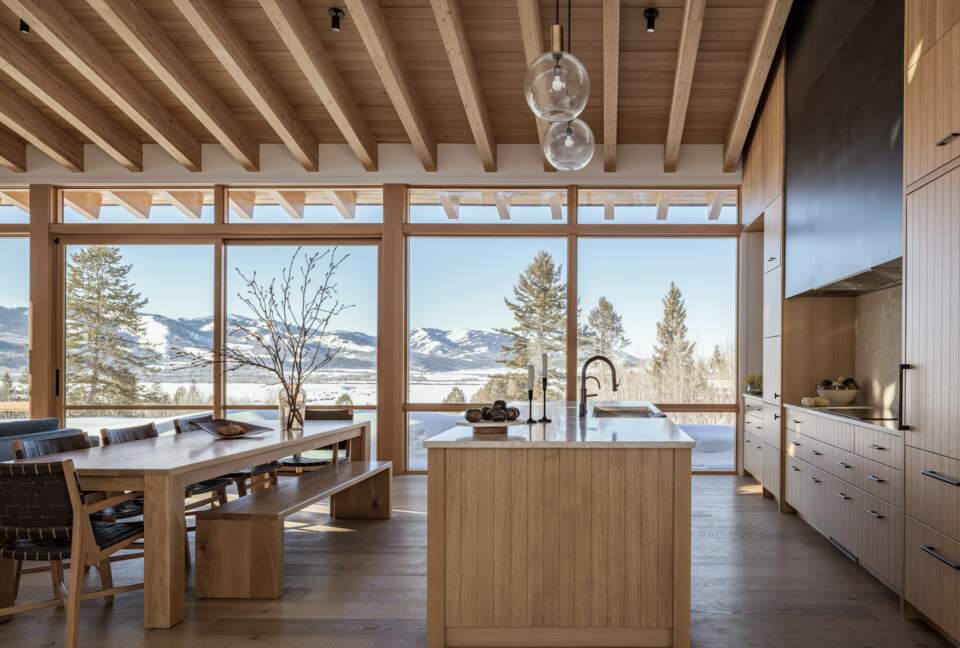 Contemporary Mountain Elegance in Victor’s Scenic Teton Valley - 45 minutes from Jackson Hole - Victor, Idaho