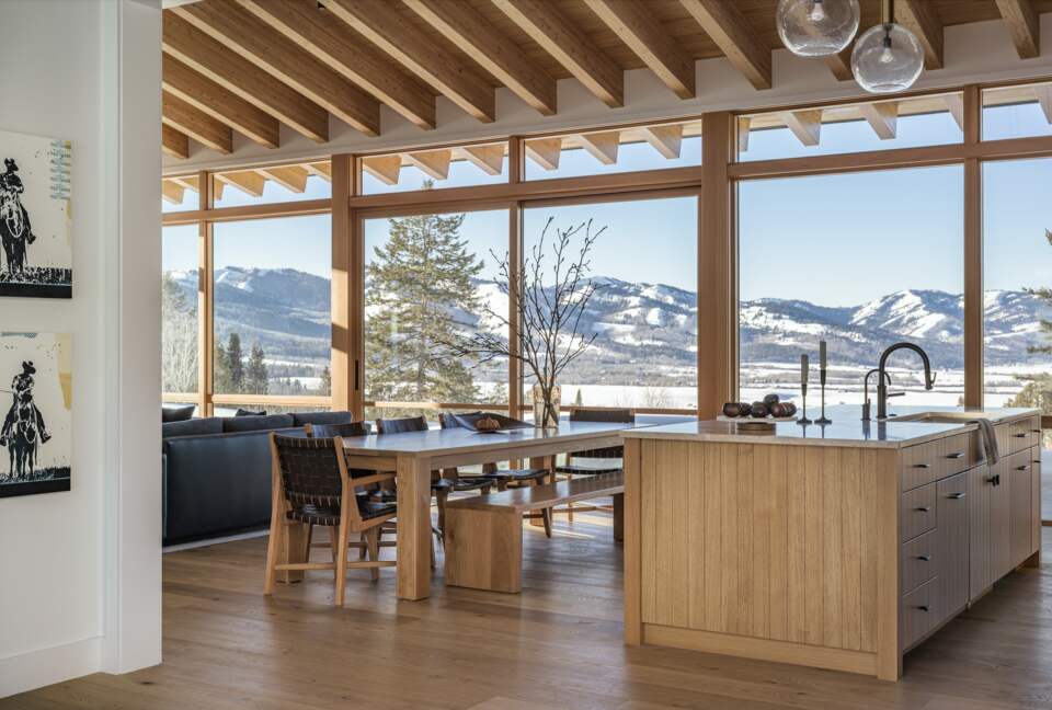 Contemporary Mountain Elegance in Victor’s Scenic Teton Valley - 45 minutes from Jackson Hole - Victor, Idaho