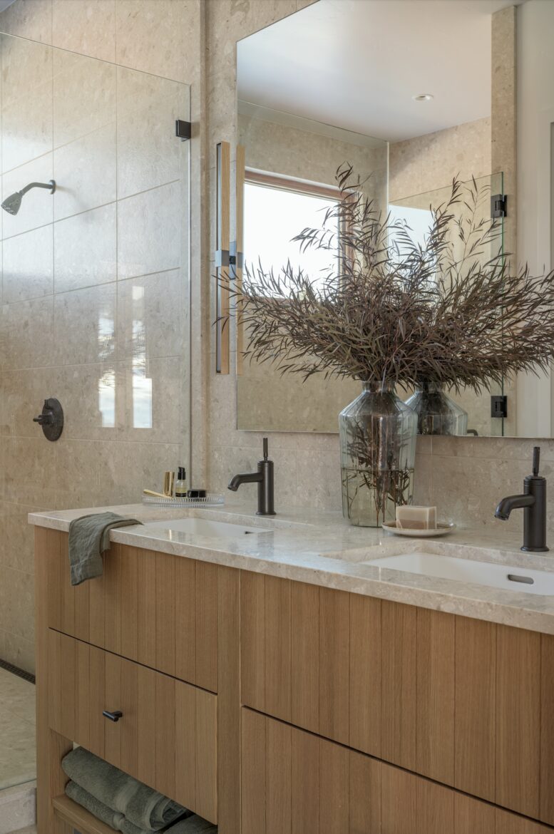 Contemporary Mountain Elegance in Victor’s Scenic Teton Valley - 45 minutes from Jackson Hole - Victor, Idaho